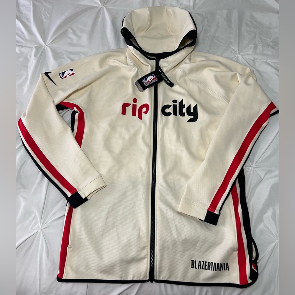 NWT Portland Trailblazers Zip Up Jacket XL